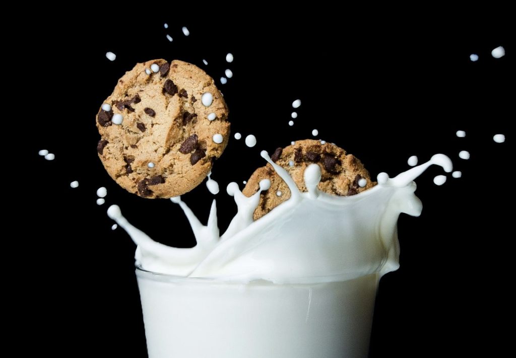 Cookies in Milk