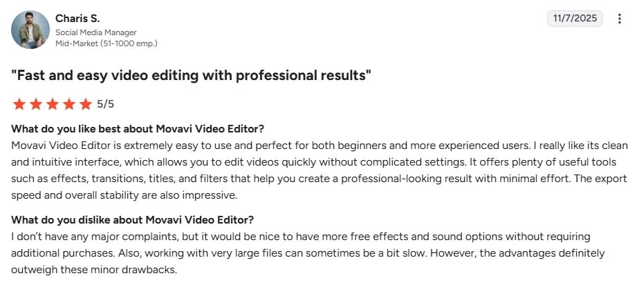 5-star review of Movavi Video Editor by a Social Media Manager, praising ease of use and professional output.