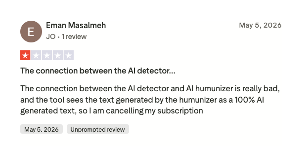 Screenshot of a user’s one-star Trustpilot review for Quillbot.