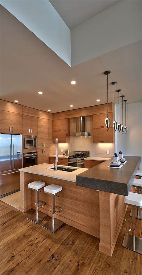 West Bloomfield Kitchen Remodeling Expert Offers Custom Cabinets & Countertops