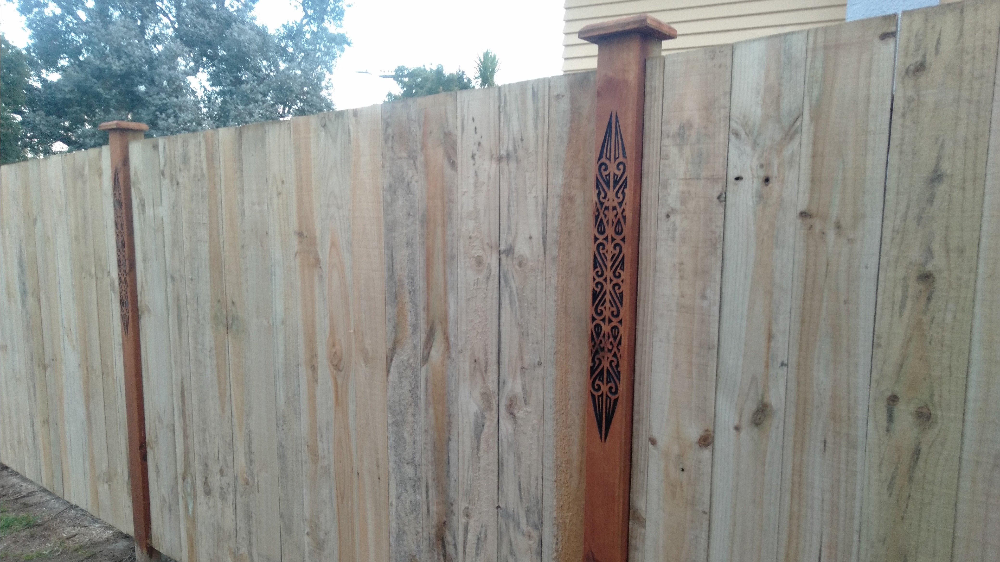 New NZ company showcases awesome custom fence posts to landscape your garden