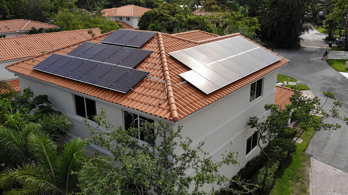 South Miami Solar Panel Subscription Service Includes Generator & Batteries