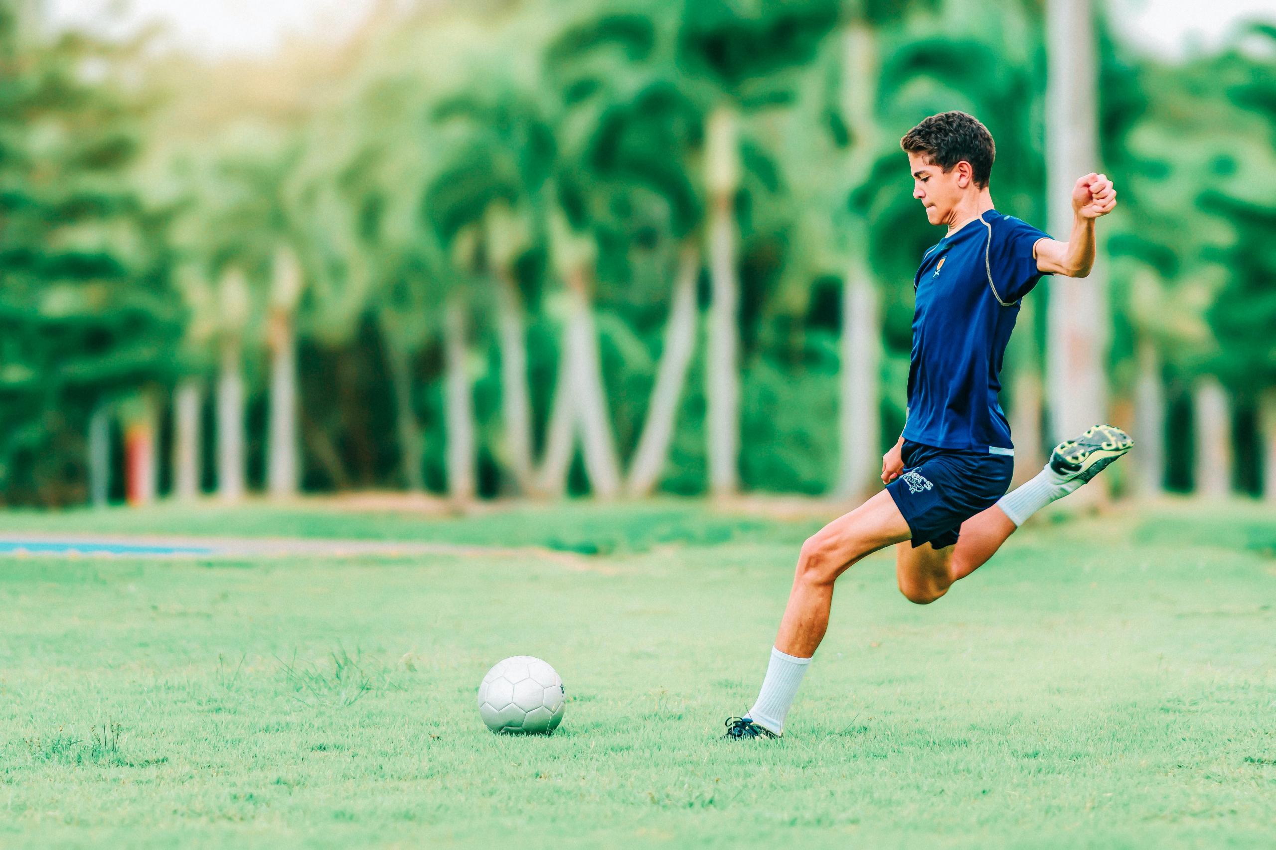 Choose the Best Option for Hiring a Qualified Private Soccer Coach for Your Kids
