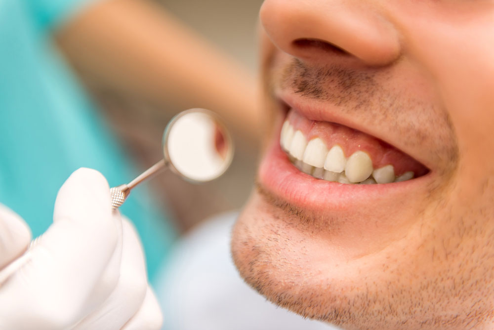 This Family Dental Clinic Offers Sharpstown Patients Teeth Sensitivity Treatment