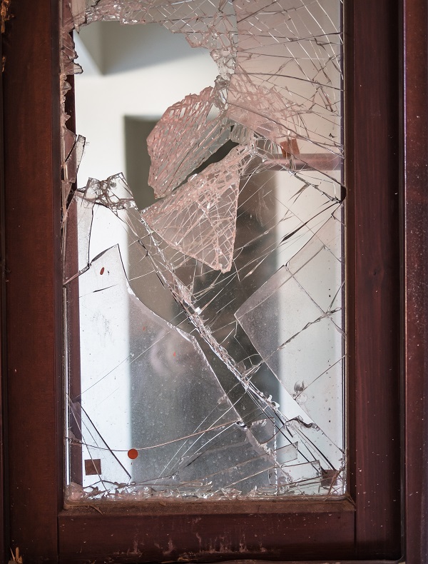 Get The Best Glass Repair & Replacement From This Lugarno, NSW Glazier Company