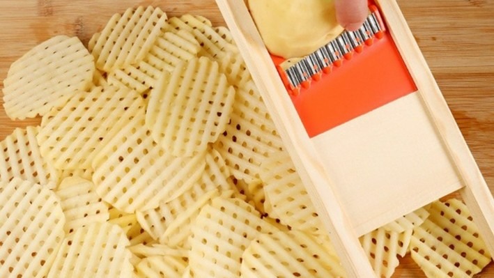 Try This Accident-Free Potato Slicer & Make Perfect Potato Crisps Every Time!