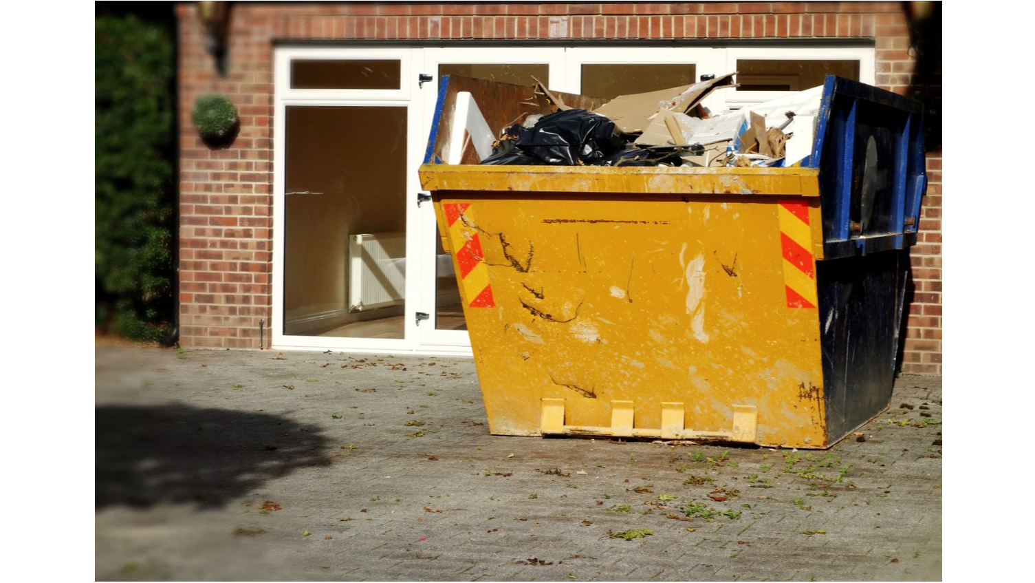 Swansea Domestic Skip Hire For Home Cleanouts: Mini Size Options Available