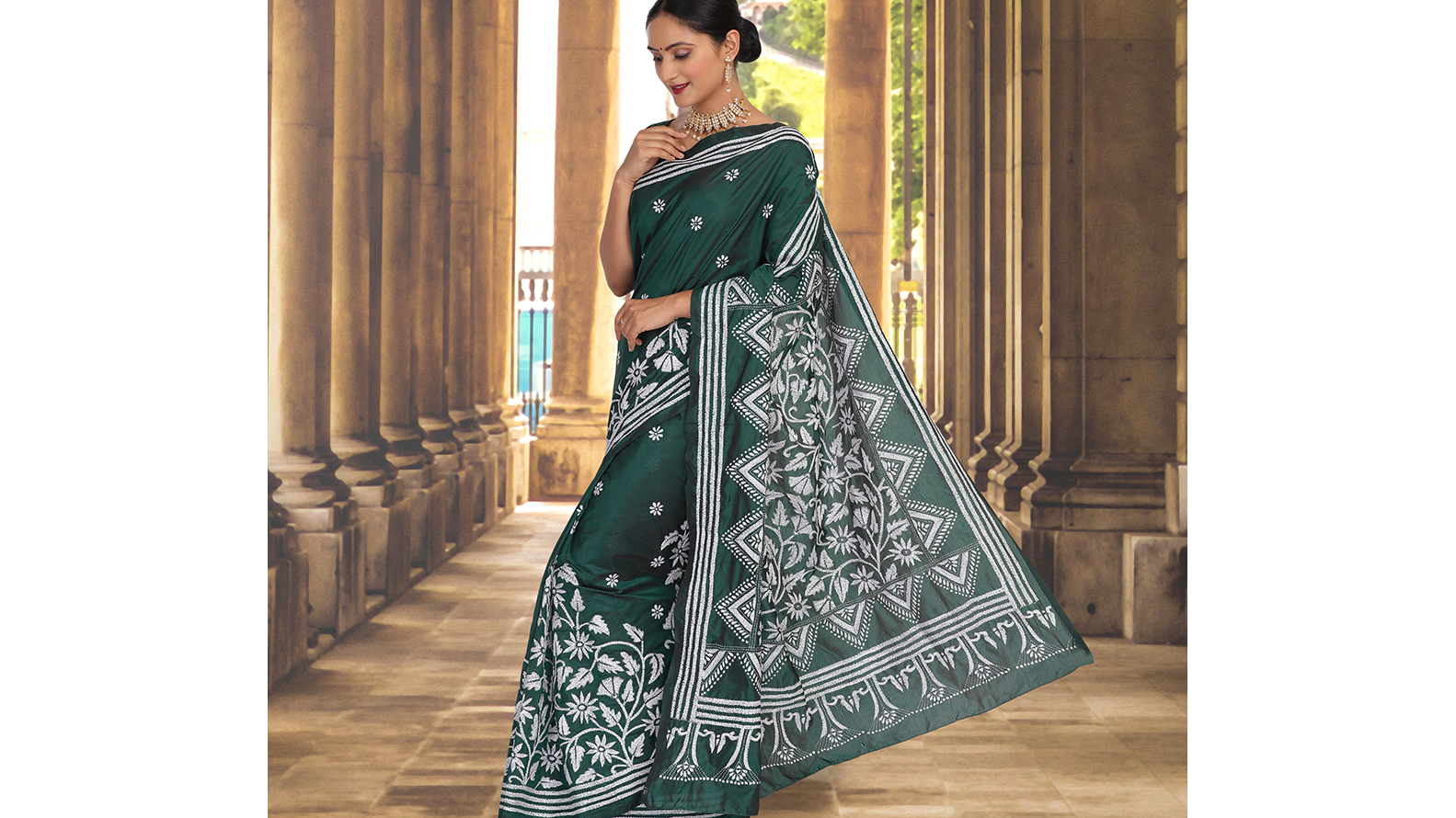 Get The Holiday Season’s Best Indian Sarees in Patola Silk Or Kantha Stitch