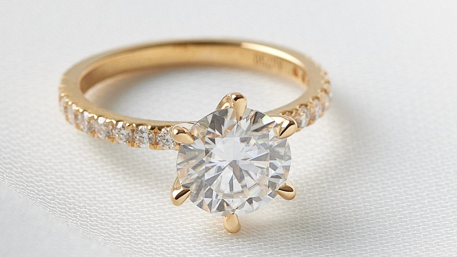 Moissanite Engagement Rings For Australian Couples: Jeweller Explains Benefits