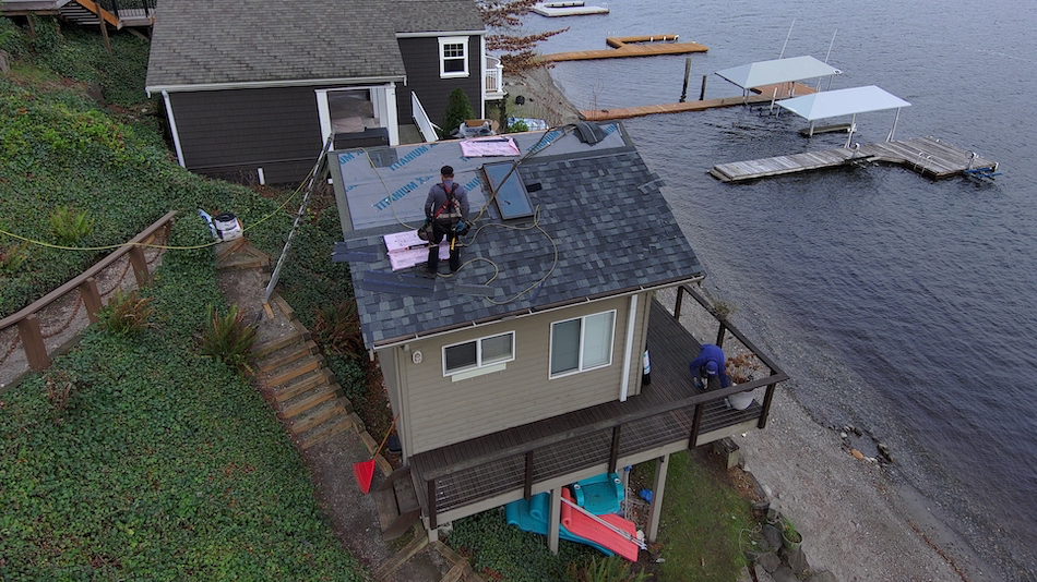 Top Newcastle, WA Roofing Contractor Installs New 30 Year Shingle Roofing System