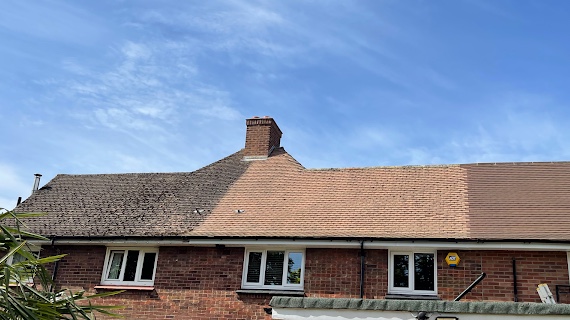 Roof Cleaning Company Removes Algae, Moss & Debris From Homes in Lutterworth