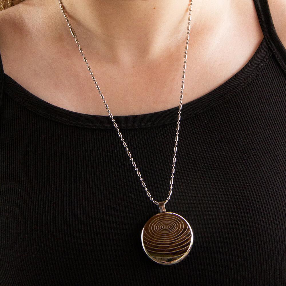 Get The Best Electromagnetic Field Exposure Protection With This Pendant Gift