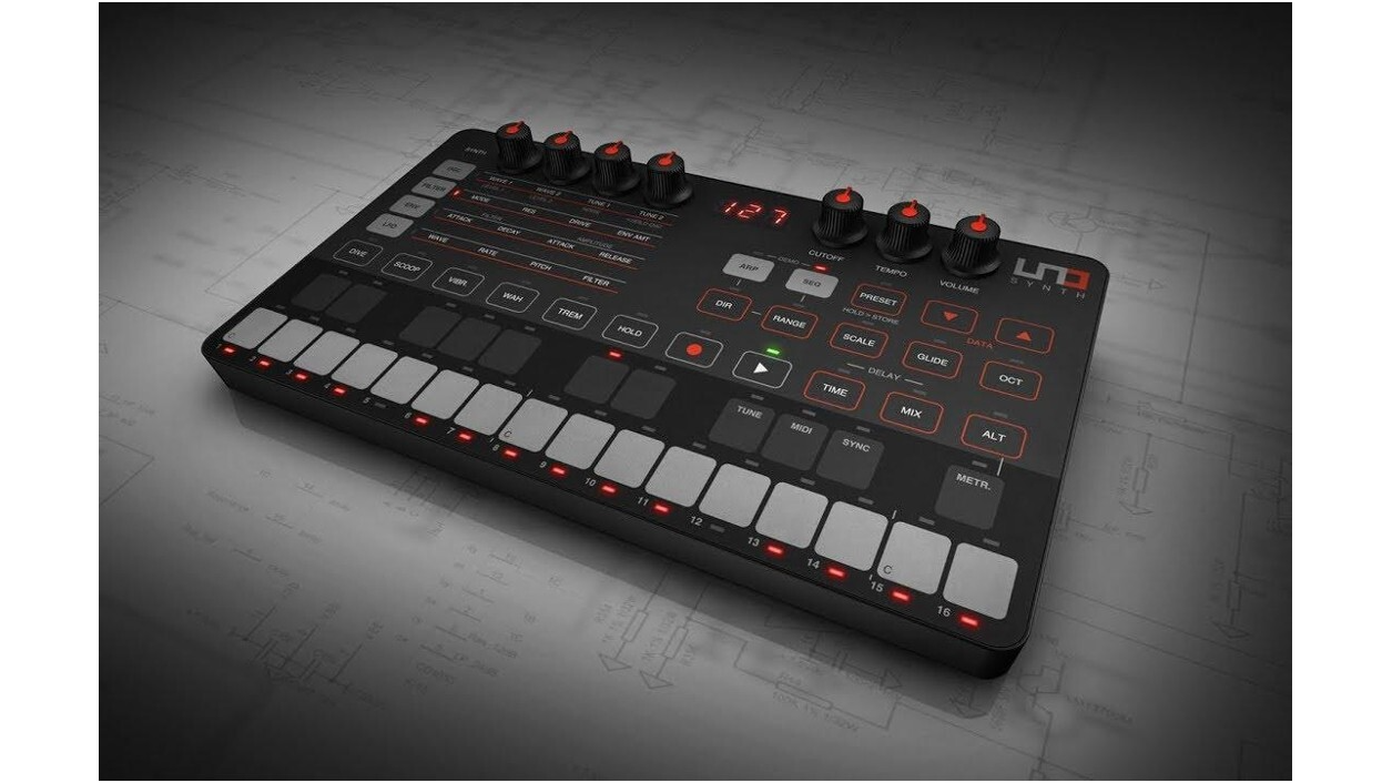 Best Analog Synth Under $1000: Top Paraphonic & Monophonic Models In 2026