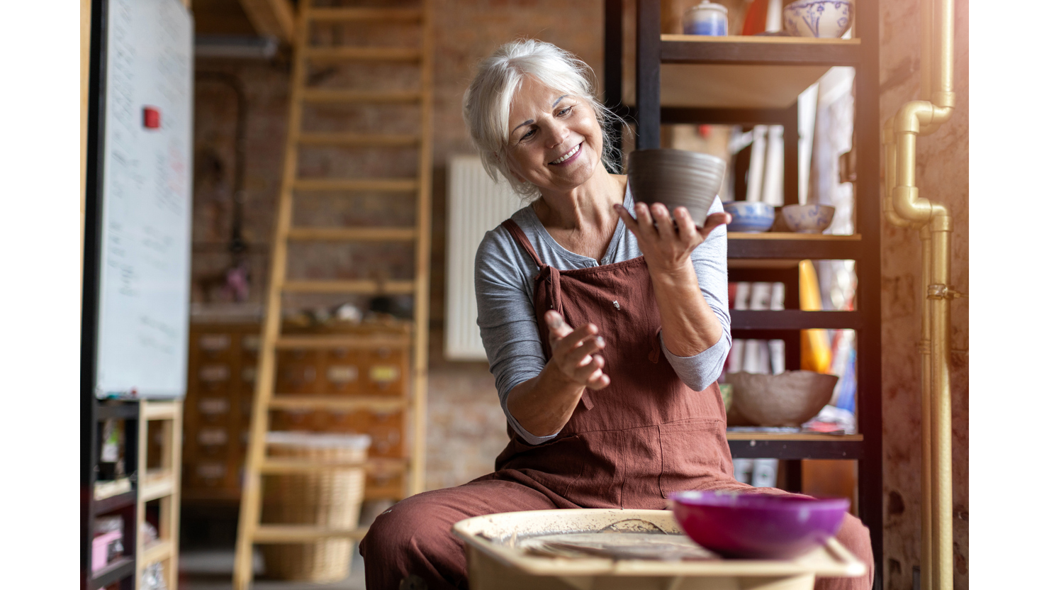 Best Side Hustles For Professionals Over 50: Lucrative, Low-Cost Options In 2026