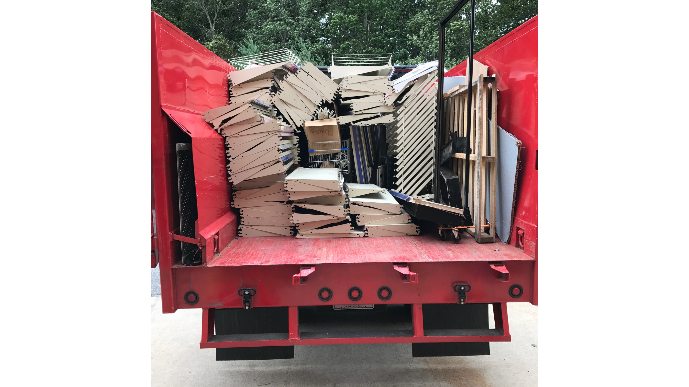 Eco-Friendly Junk Removal: How to Reduce Landfill Waste During a Home Cleanout