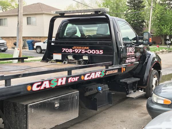 Get Paid Cash For Recycling Your Junker Car With Blue Island, IL Removal Company