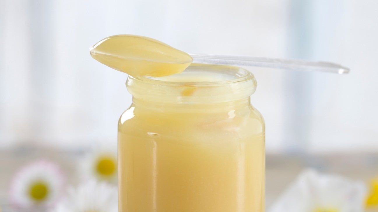 Strengthen Your Immune System With Royal Jelly & Raw Honey From This Family Farm