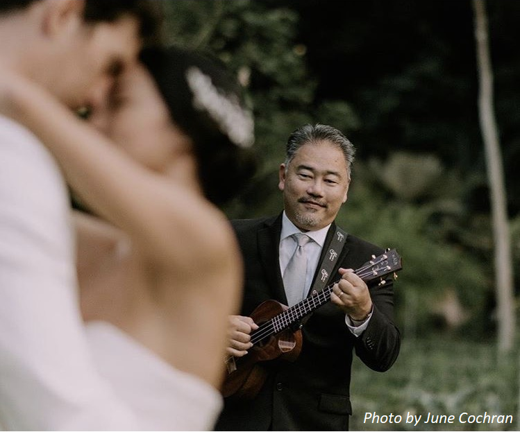 Say I Do In Arcadia, AZ With This Experienced & 5-Star-Rated Wedding Officiant