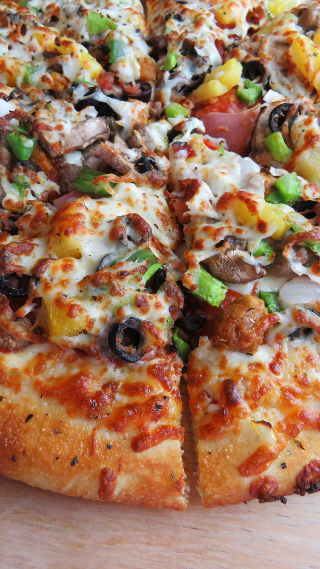 Fast Online Pizza Ordering In Colfax, WA: Fresh Veggies,