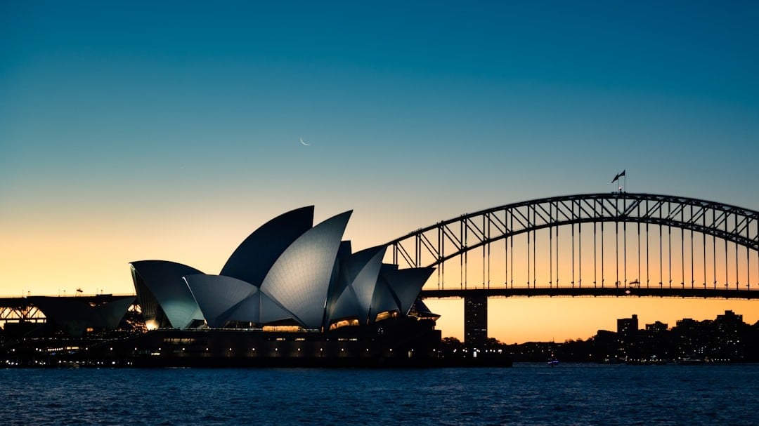 Complete Guide: Moving Money From NZ to Australia for Large Transfers (2026)