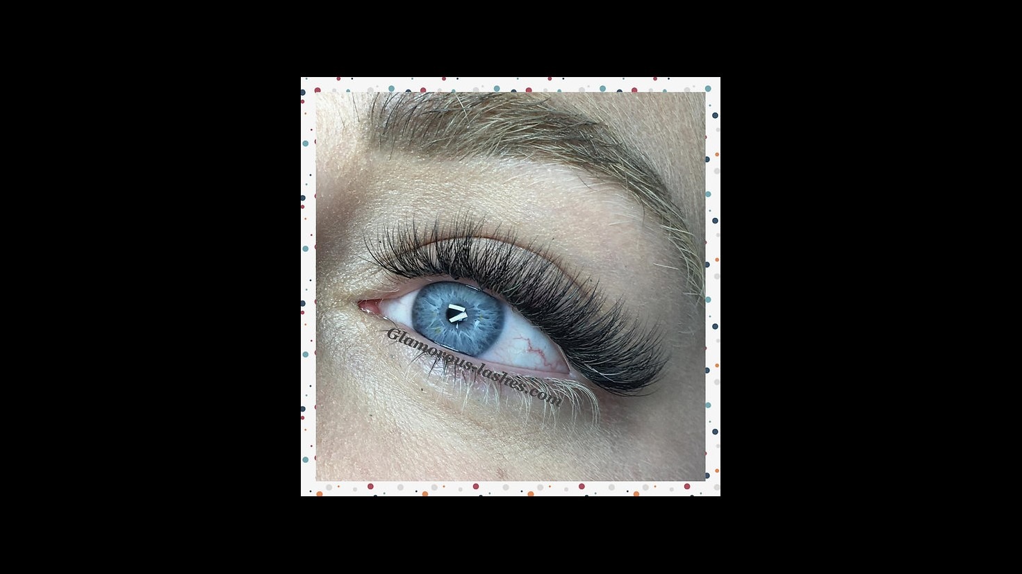 Find The Best Hybrid Eyelash Extensions Near Soho, London In This Quality Salon