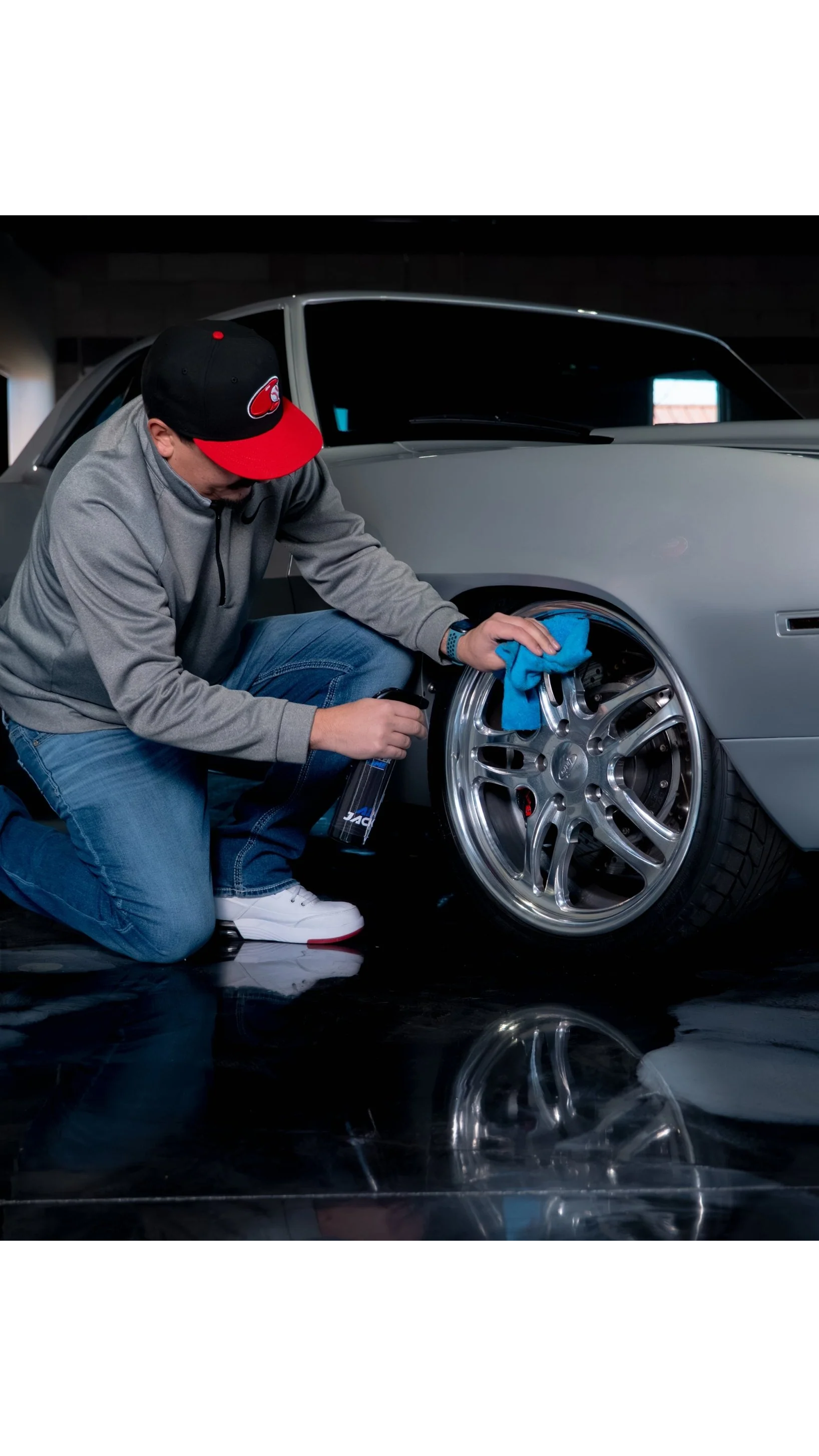 Quick Detailer Vs Spray Wax: Effectiveness, Use Cases & Alternatives