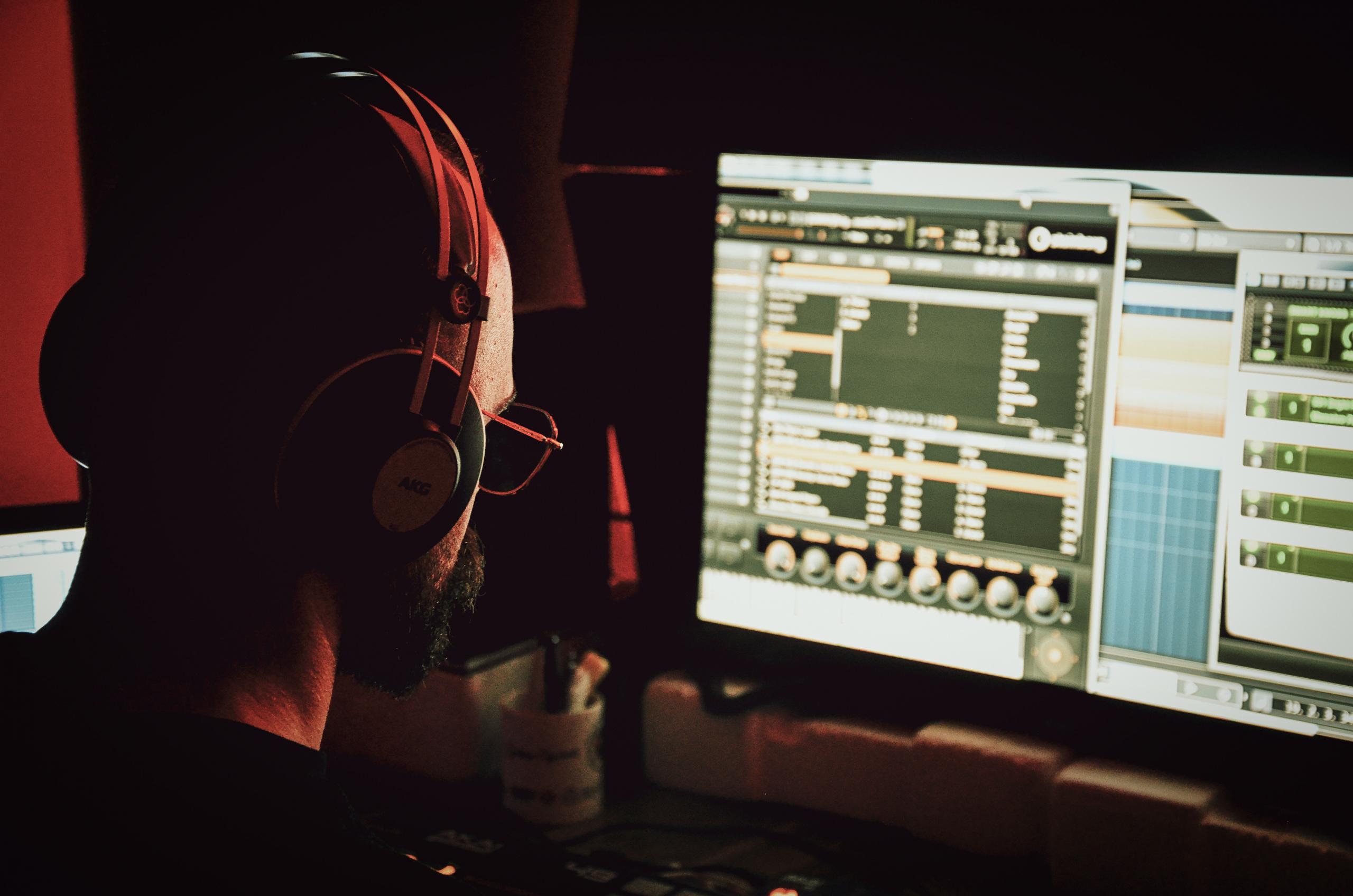 What Does A Music Programmer Do? Online Digital Recording Resource Explains