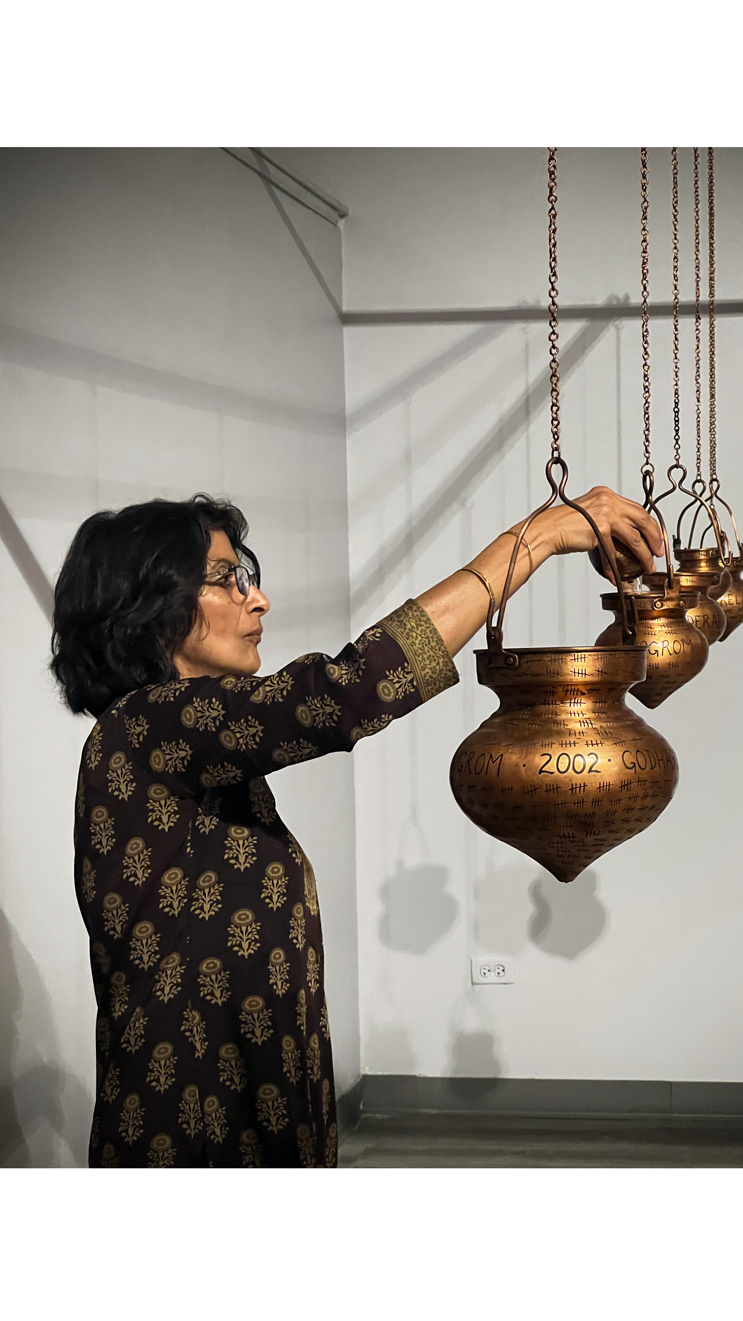 Interactive Anti-Memorial Art in Chicago | Urdu, Memory and Reflection Display
