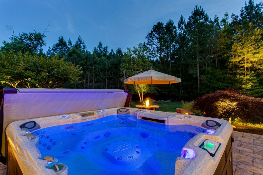 Get The Best Raleigh, NC Hot Tubs In Stock Now: Seating 3-7 People Free Delivery