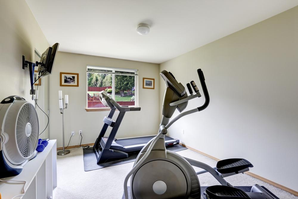 Carter's Home Gym Knows How to Turn a Small Space into a Mini Home Gym for You