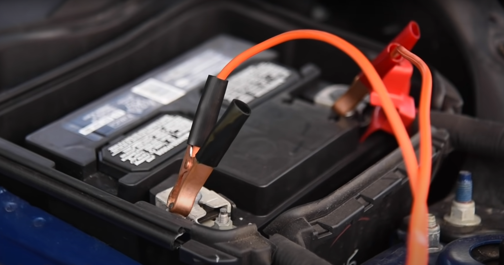 Car Stranded With A Dead Battery? Call Essex MD's Top Towing & Winch Out Experts