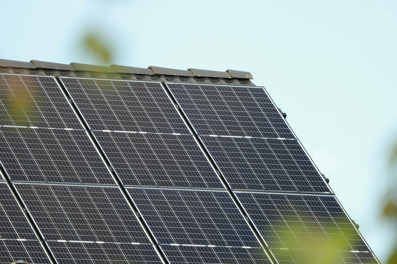How Suffolk NY Solar Companies Can Stay Visible As AI Reshapes Online Searches