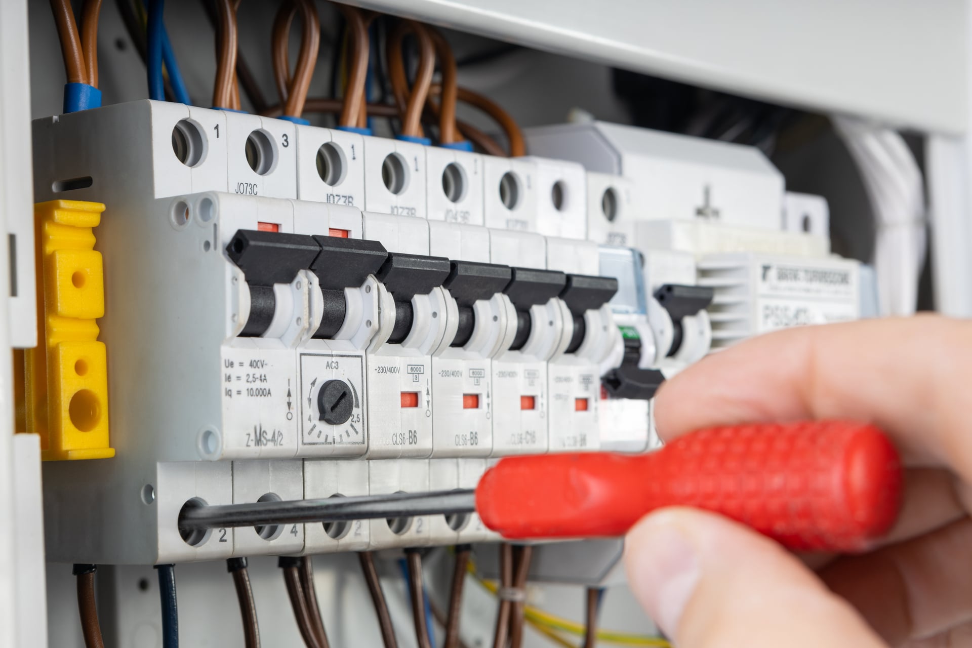 How To Reset a Circuit Breaker: 3 Simple Steps & Safety Tips