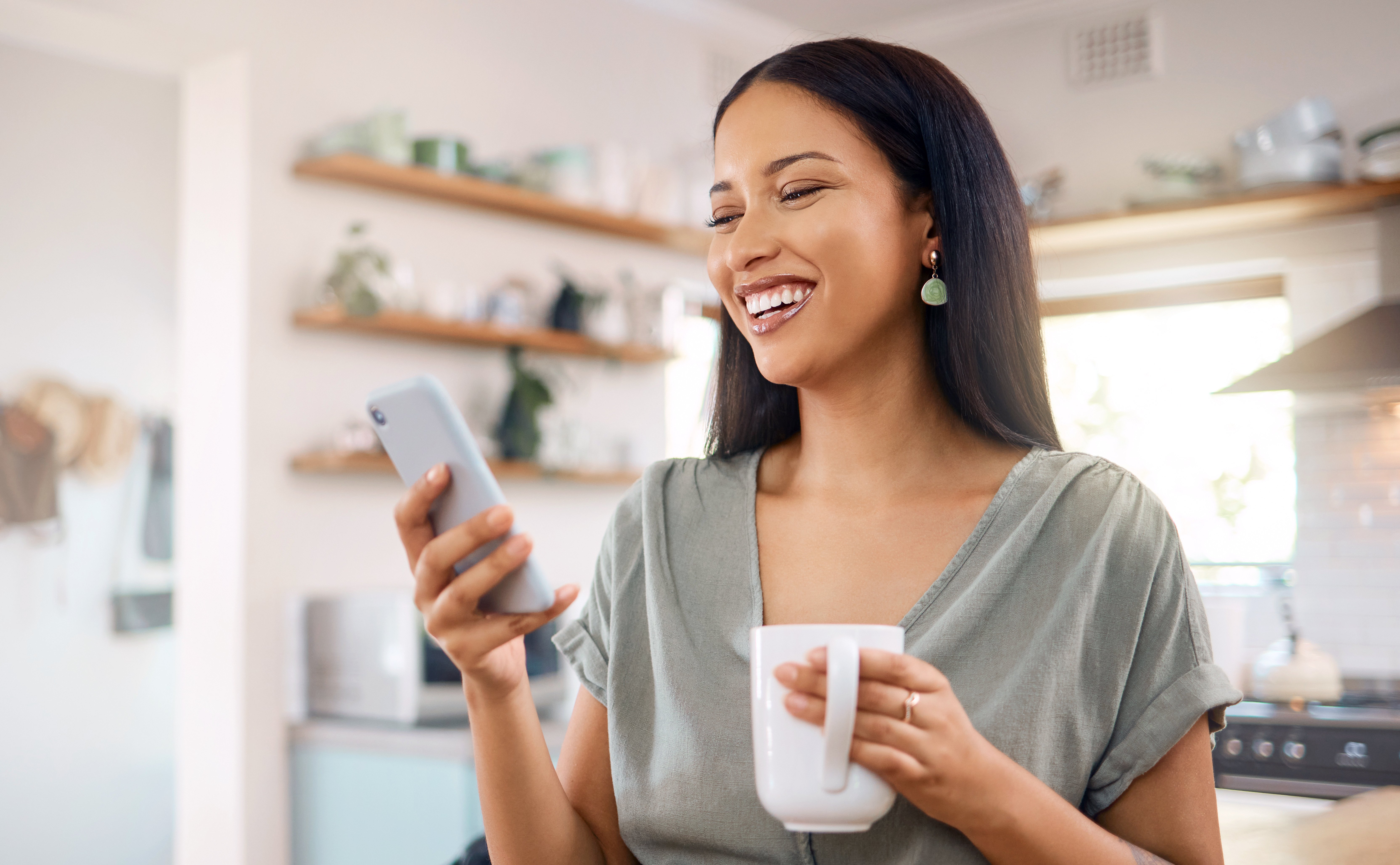 Animated Facebook Ads: Examples, Where To Find, & Scroll-Stopping Ad Tips