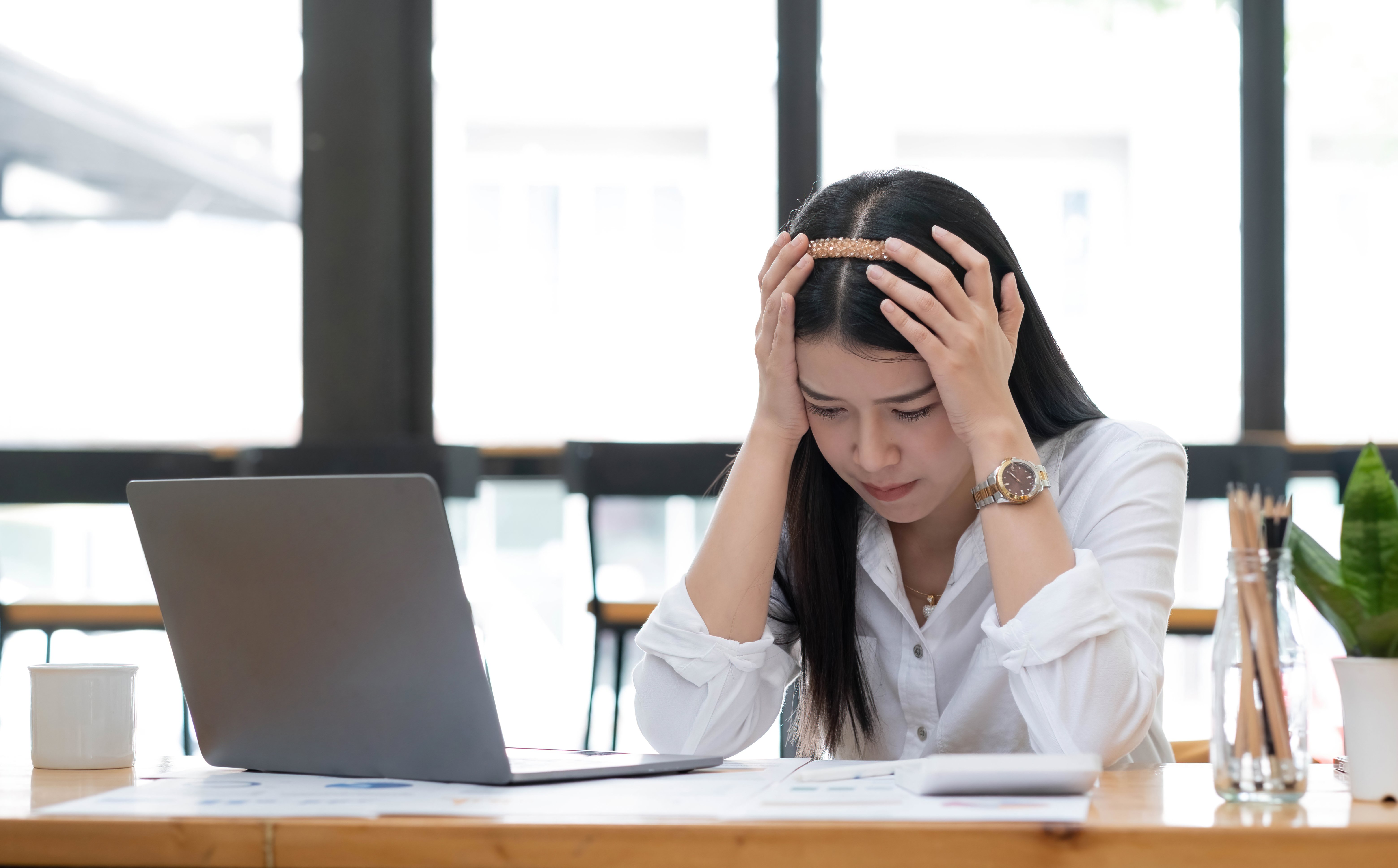 How To Stop Overthinking And Think More Clearly, With A Little Help From AI