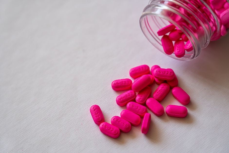 How Effective Is Depakote For Bipolar Symptoms? Mental Health Experts Weigh In