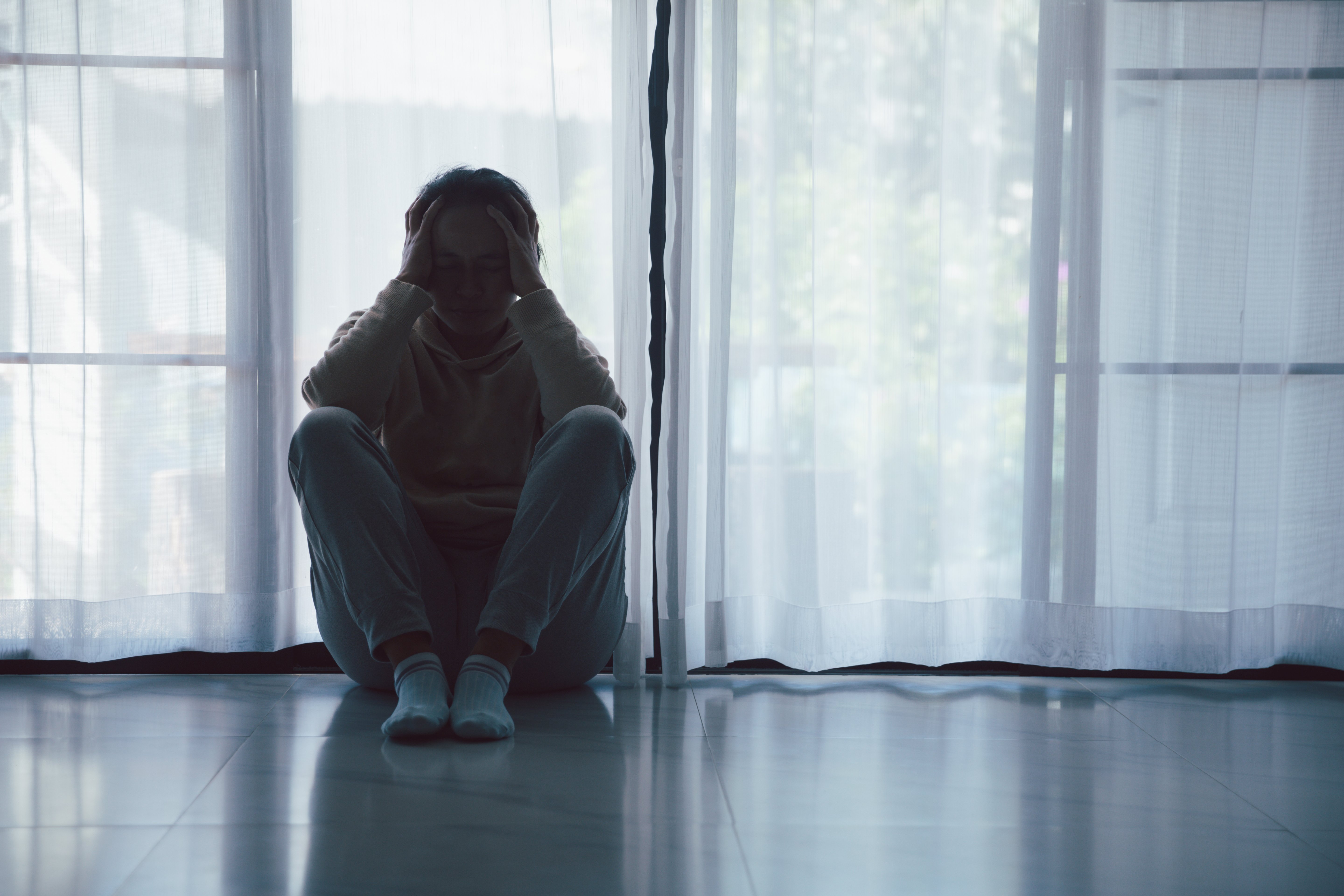 6 Early Signs of Schizophrenia in Adolescence