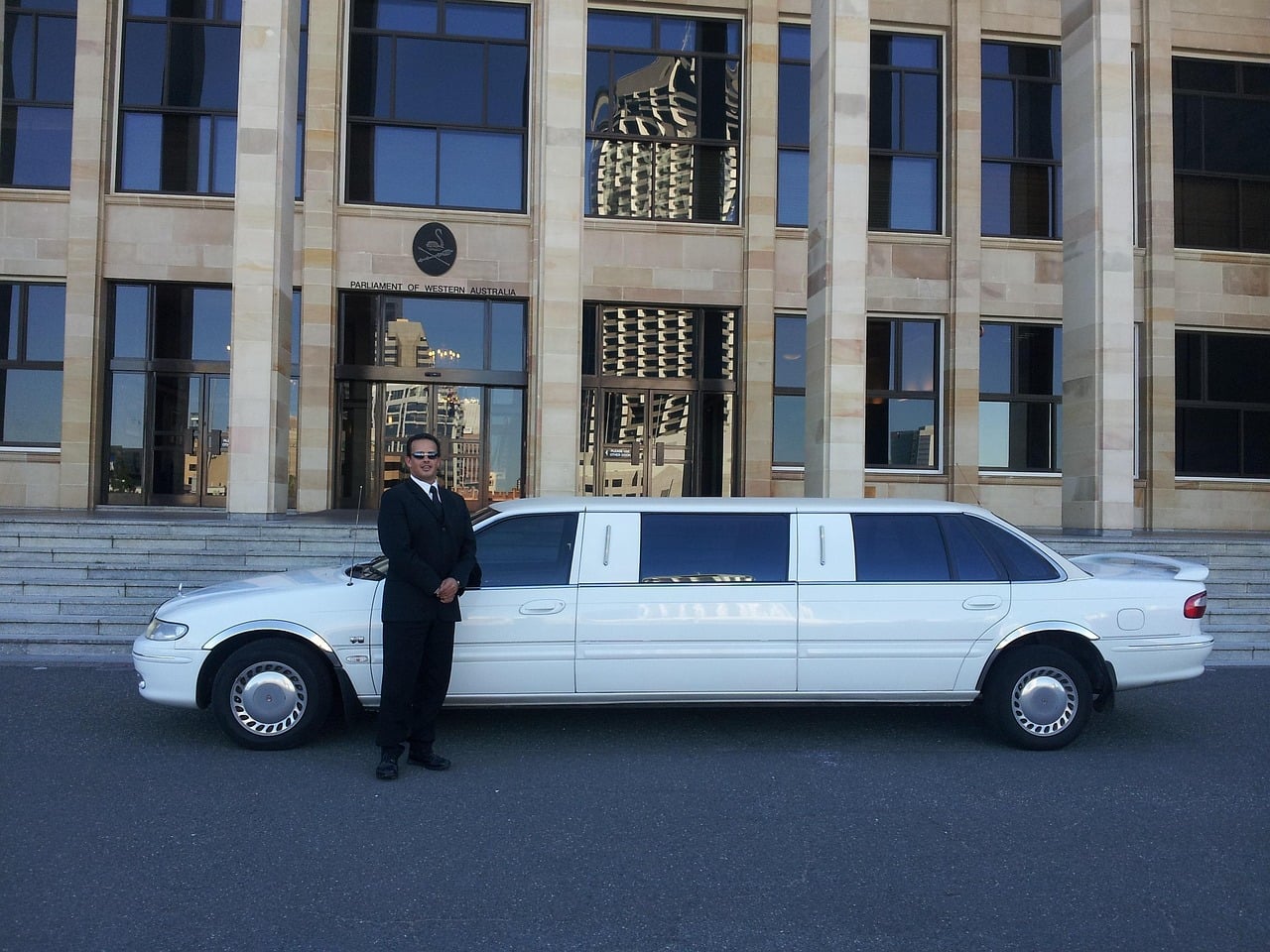 Barbados Luxury Transportation Guide: How to Choose Pro Chauffeur Services
