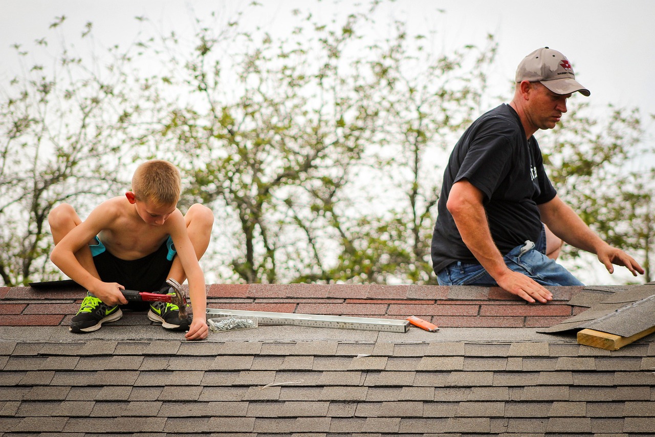 Storm Damage Roof Repair Checklist: Texas Experts Explain Insurance & Timing