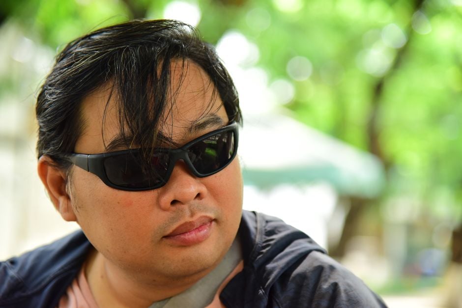 How Do Bifocal Sunglasses Work? A Guide to Lenses, UV Protection & Frames