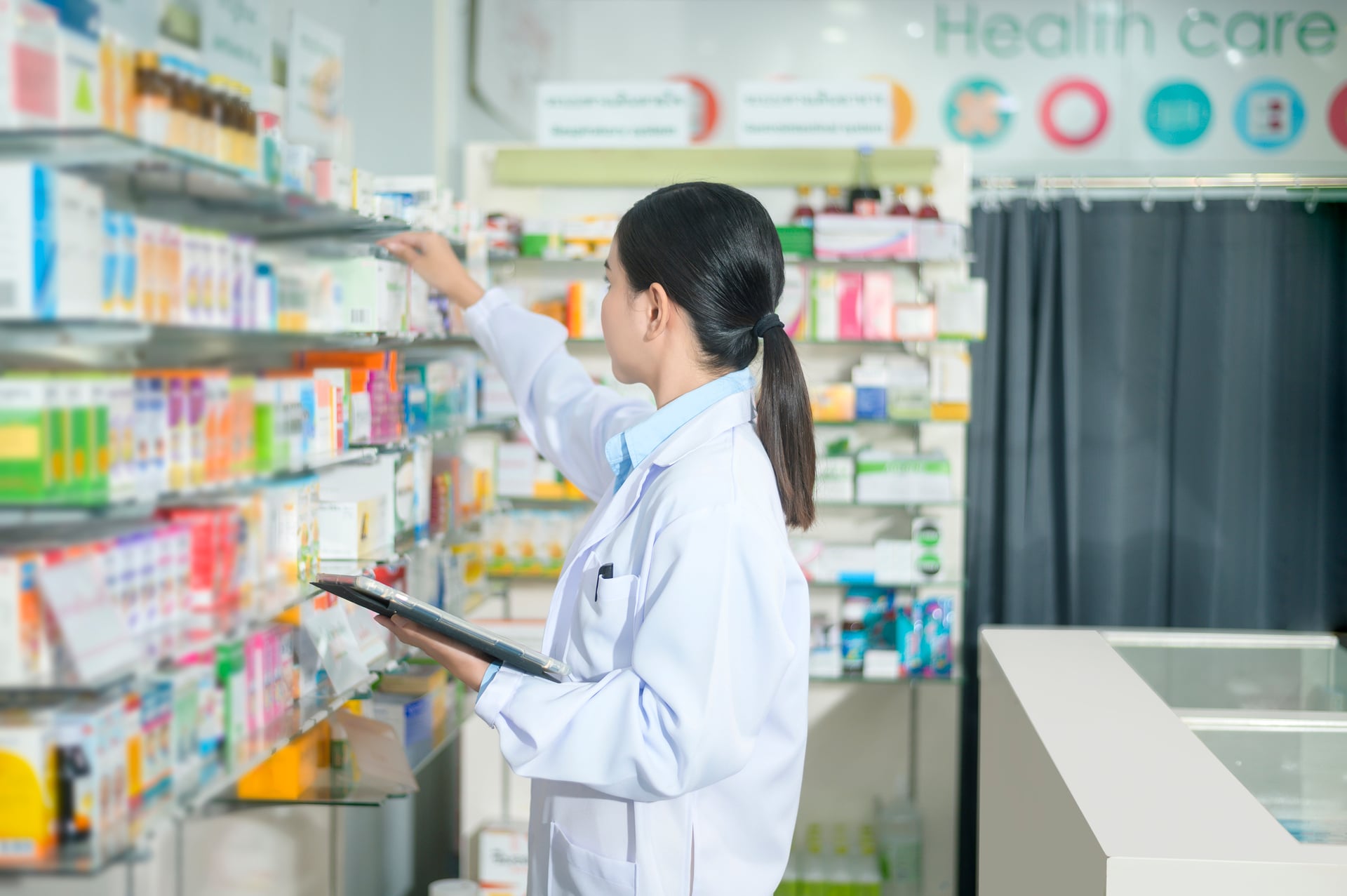 How to Switch from One Pharmacy to Another: LTC Provider Changes Explained
