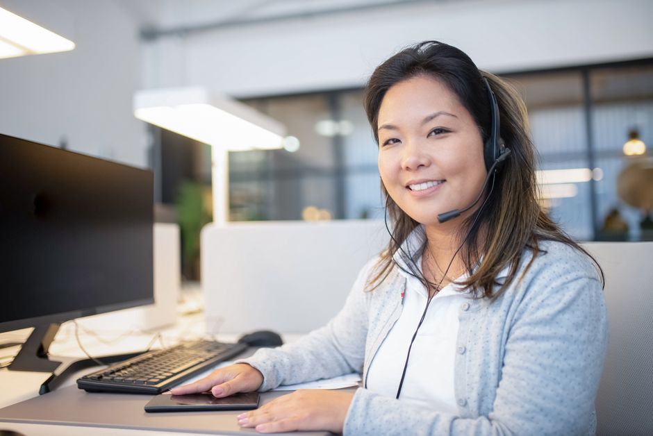 Healthcare Virtual Assistant: How Remote Support Compares to In-House Staff