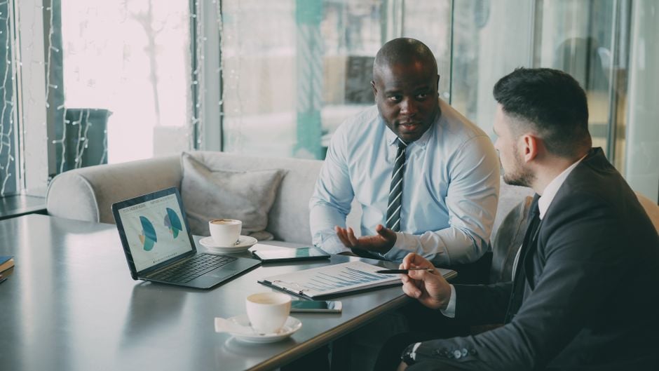 How To Appear in Google's AI Overviews: Strategies for B2B Software Vendors