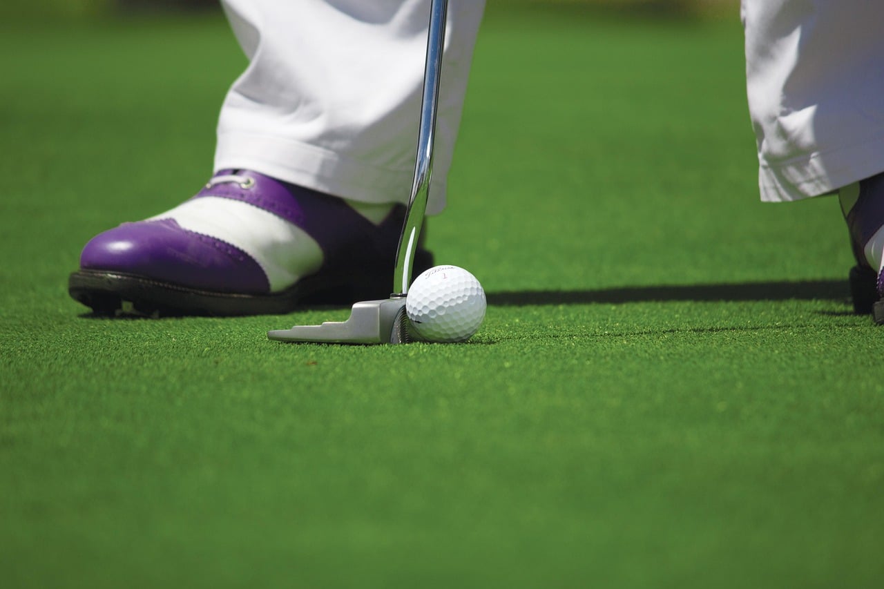 How to Make Short Putts Under Pressure: Tips For Calmer Golfing
