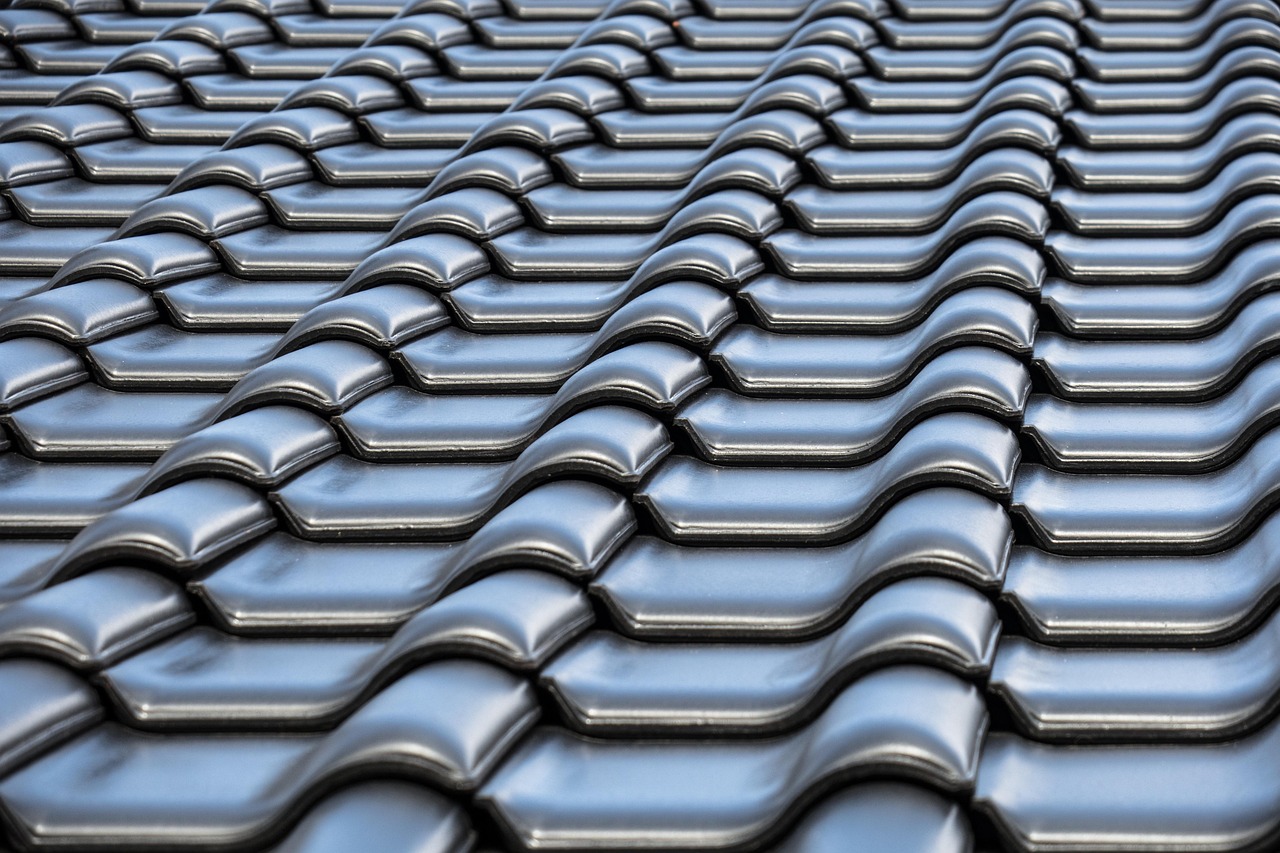 Metal Roofing Projects In Galveston County: Cost Benefits & Smart Repair Steps