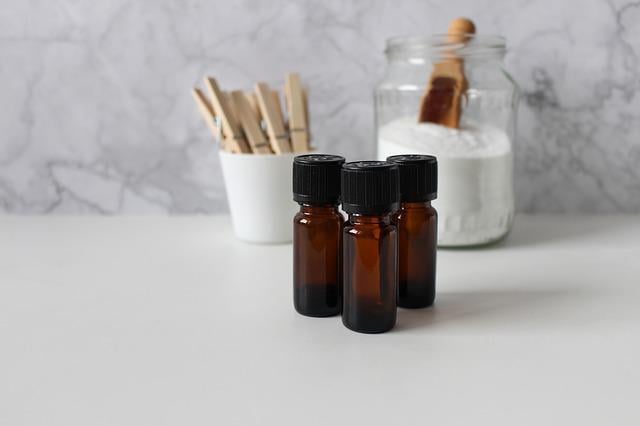 Freshen Up Your Home Or Office With A Baking Soda/Lemon Essential Oil Deodorizer