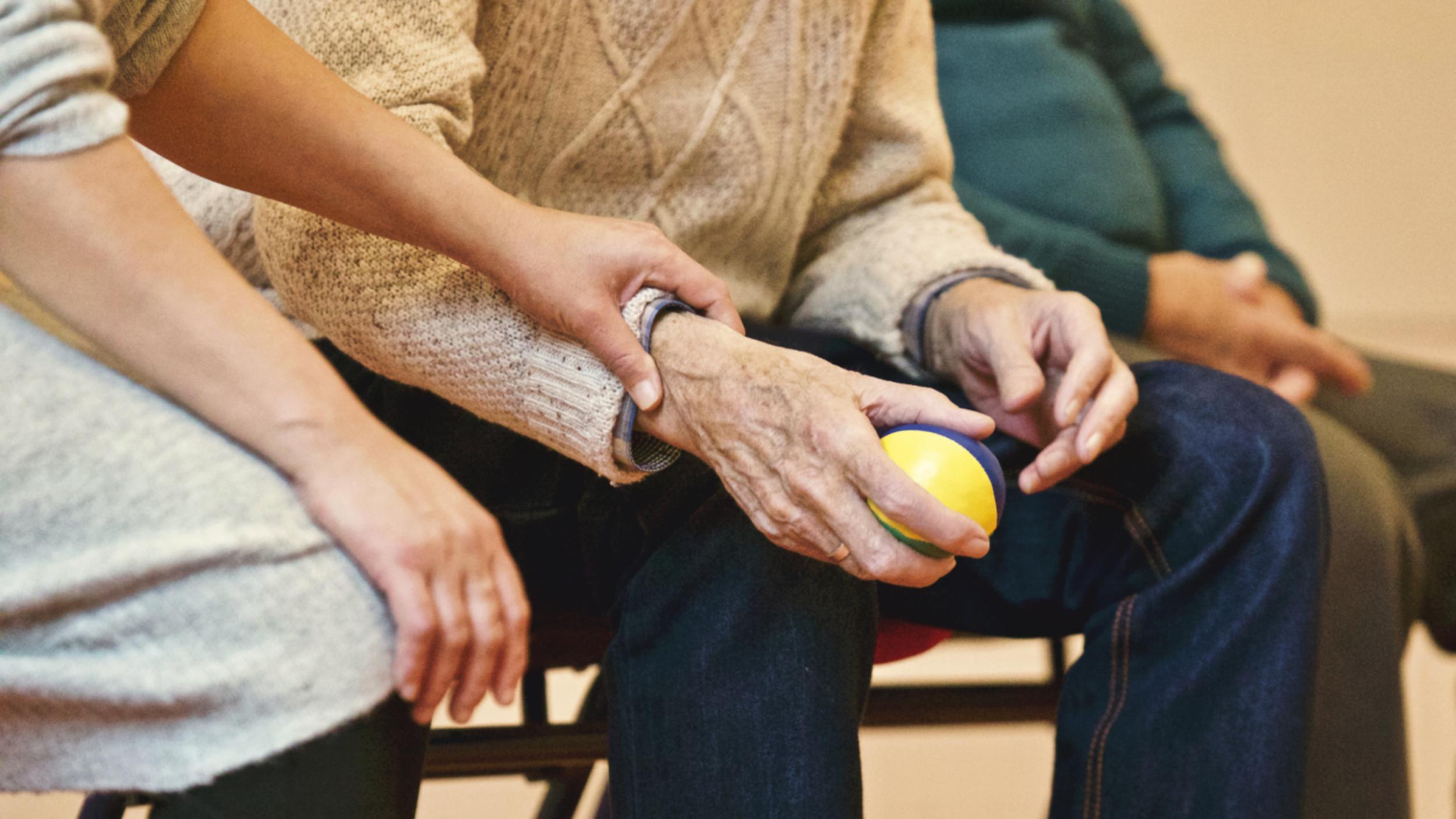 These Bellevue, WA Caregivers Offer Elderly Companionship & Medication Reminders