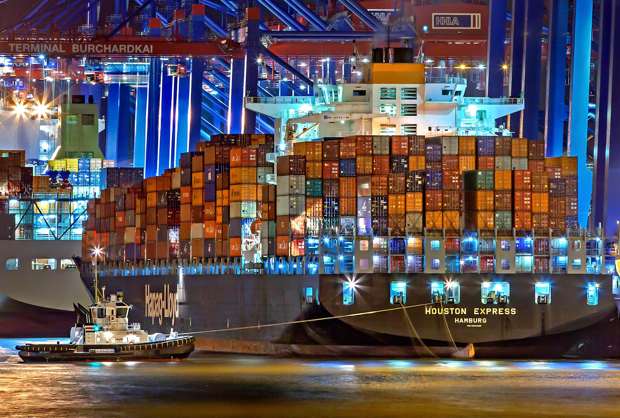 How LEO Satellite Internet Connectivity Is Making The Shipping Industry Smarter